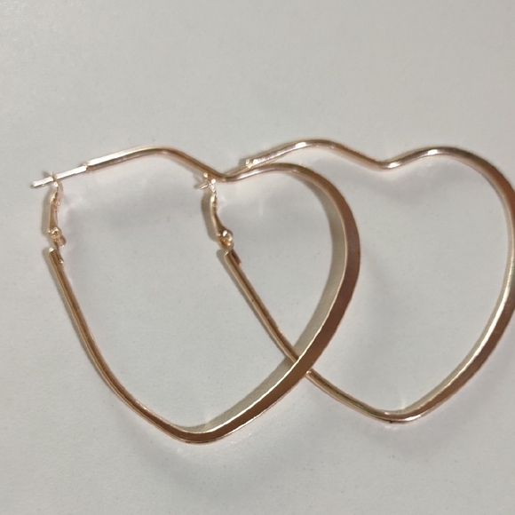 Gold Heart Hoop Earrings - Picture 1 of 6